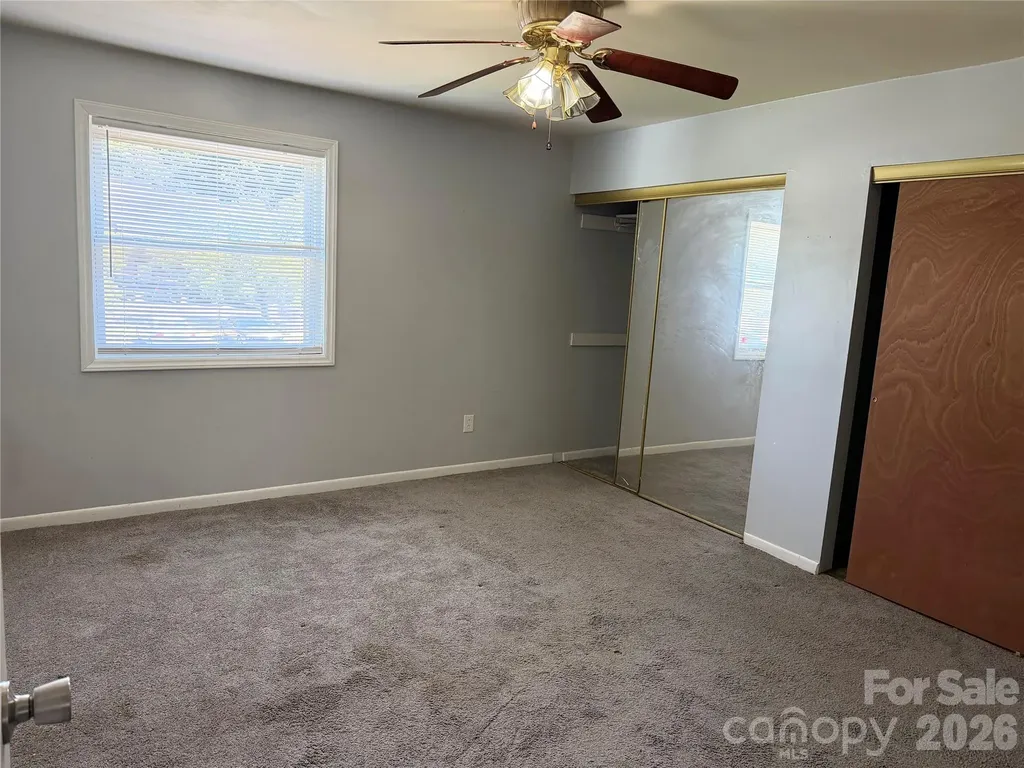 9123 Spyglass Place Charlotte NC 28214