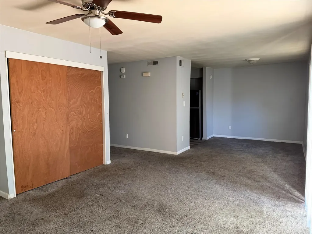 9123 Spyglass Place Charlotte NC 28214