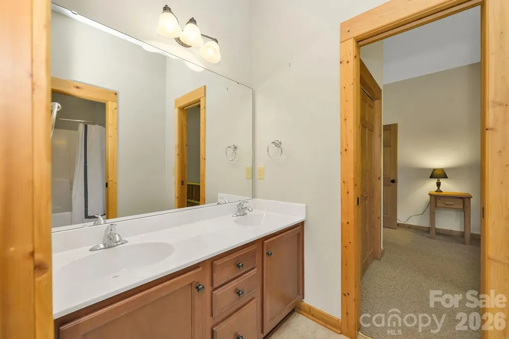 318 Heron Point Drive Wilkesboro NC 28697