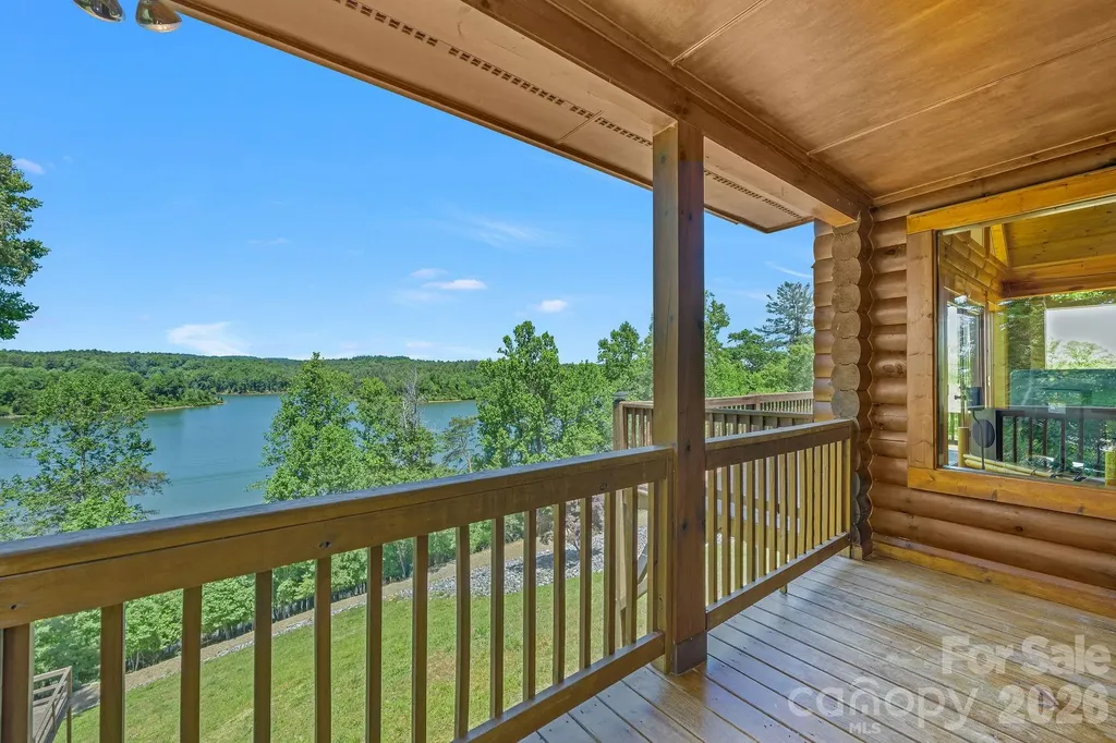 318 Heron Point Drive Wilkesboro NC 28697