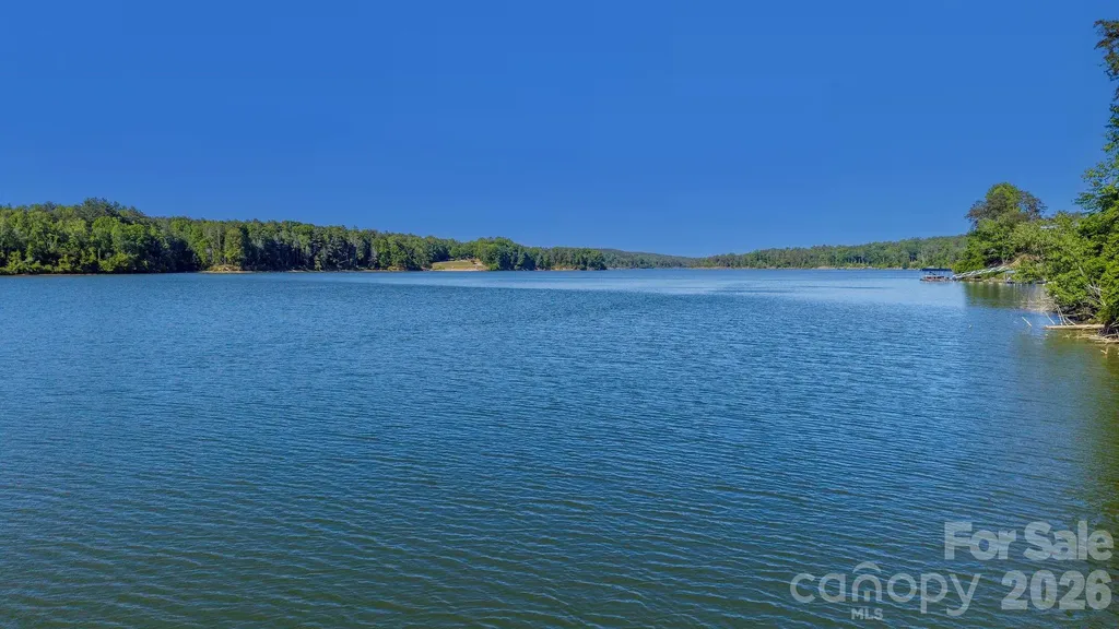 318 Heron Point Drive Wilkesboro NC 28697