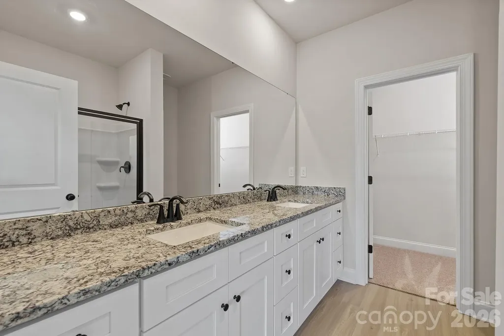 6513 Fairford Drive Charlotte NC 28215