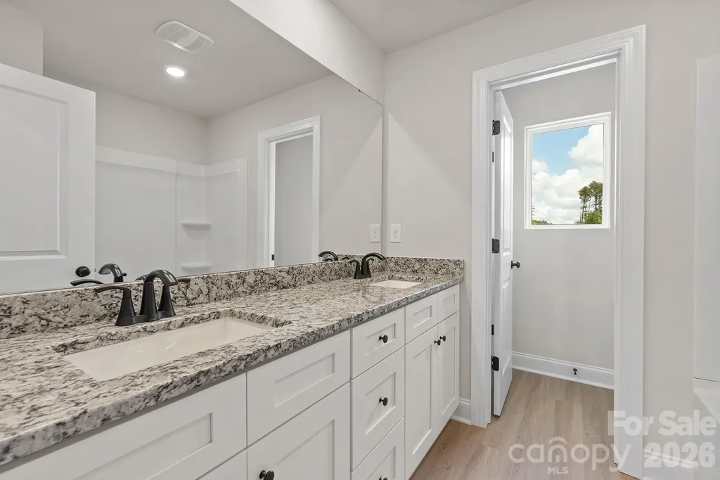 6513 Fairford Drive Charlotte NC 28215