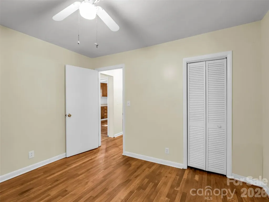 315 Alabama Avenue Hendersonville NC 28739