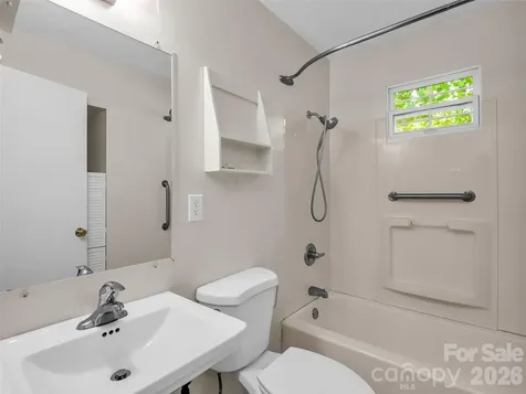 315 Alabama Avenue Hendersonville NC 28739