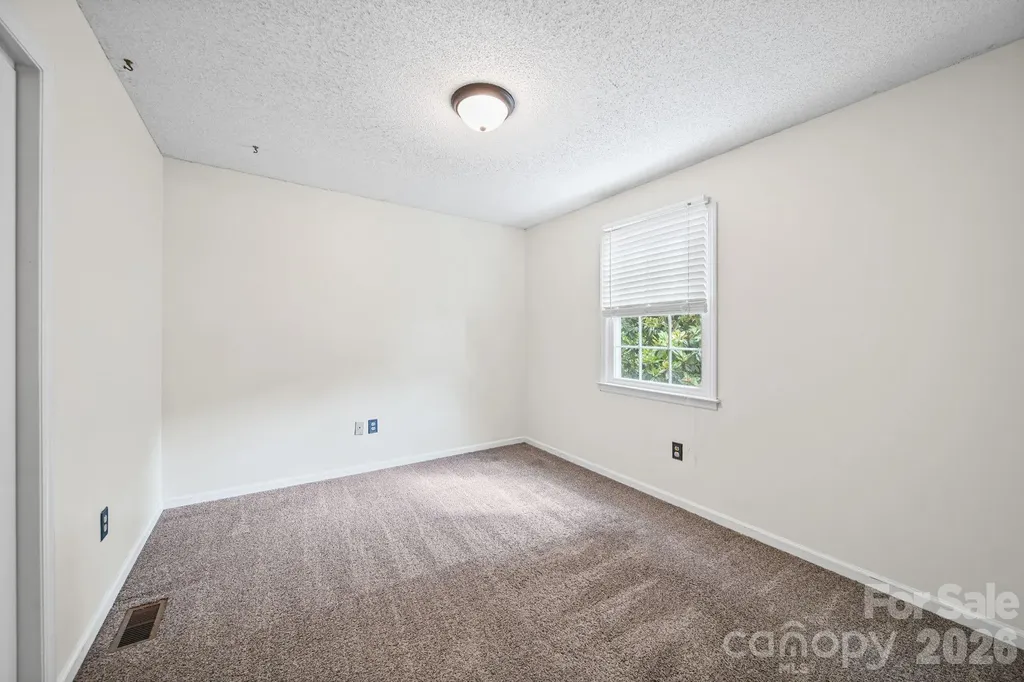 5479 Gunpowder Drive Hickory NC 28601