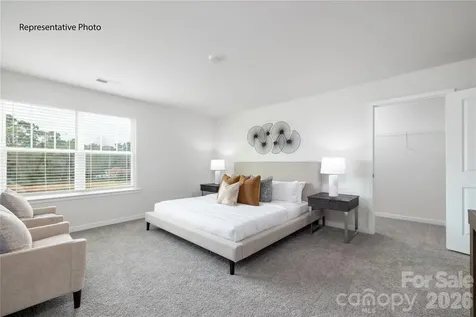 3841 Doughtry Knoll Drive Charlotte NC 28215