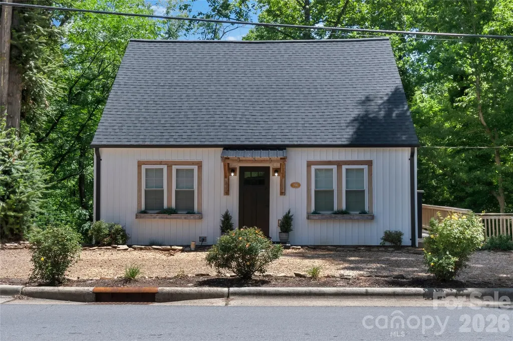 706 Elk Spur Street Elkin NC 28621