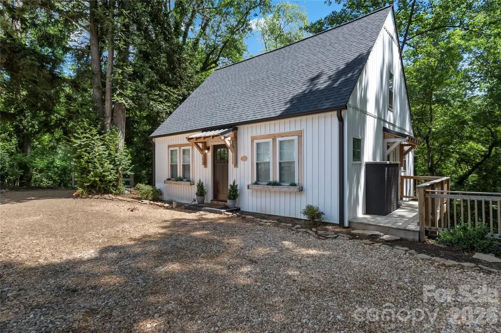 706 Elk Spur Street Elkin NC 28621