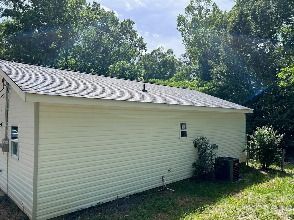1204 Iva Avenue Gastonia NC 28052