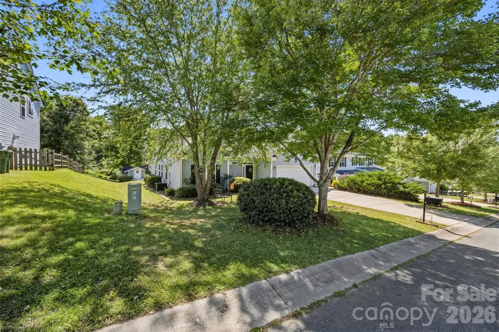 40 Ashton Bluff Circle Mount Holly NC 28120
