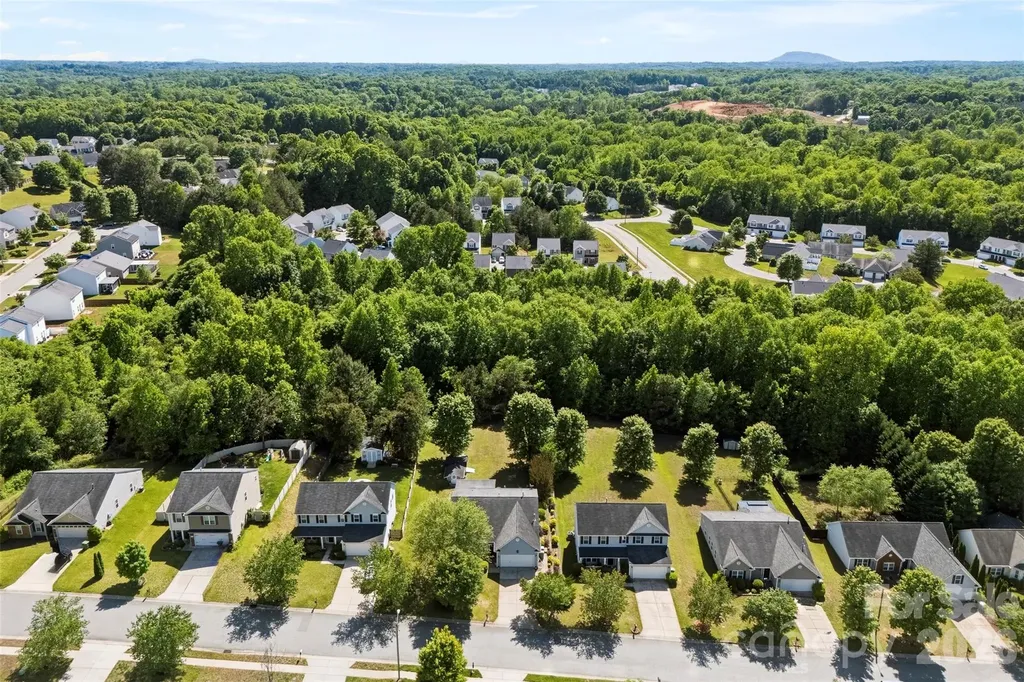 40 Ashton Bluff Circle Mount Holly NC 28120