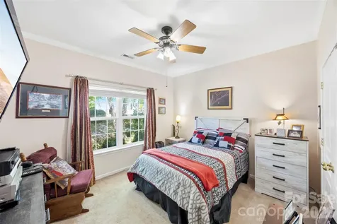 40 Ashton Bluff Circle Mount Holly NC 28120
