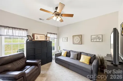 40 Ashton Bluff Circle Mount Holly NC 28120