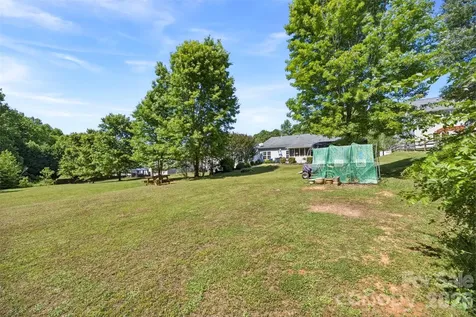 40 Ashton Bluff Circle Mount Holly NC 28120