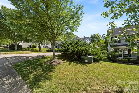 40 Ashton Bluff Circle Mount Holly NC 28120