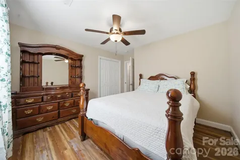 5694 Hillsdale Drive Fort Lawn SC 29714