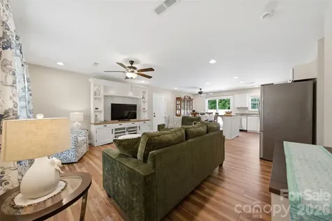 5694 Hillsdale Drive Fort Lawn SC 29714
