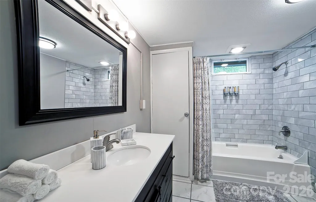22 Glenview Place Arden NC 28704