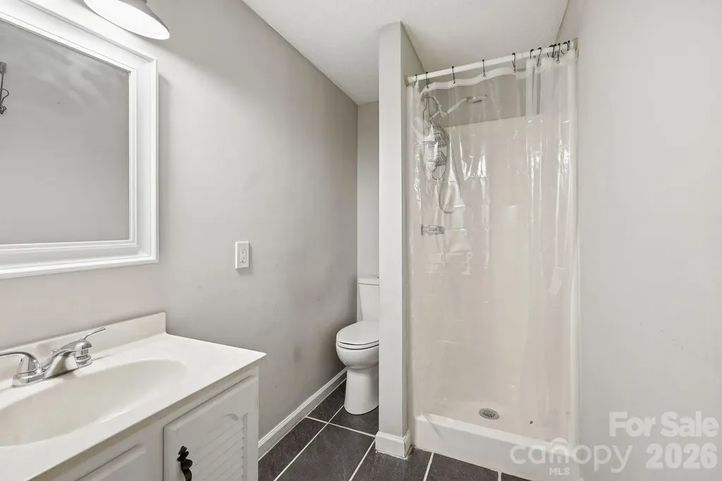 197 Mulberry Street Clyde NC 28721