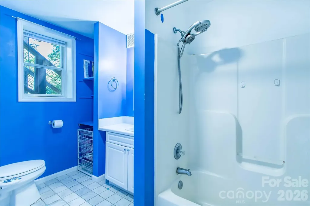 73 Cresent Drive Pisgah Forest NC 28768