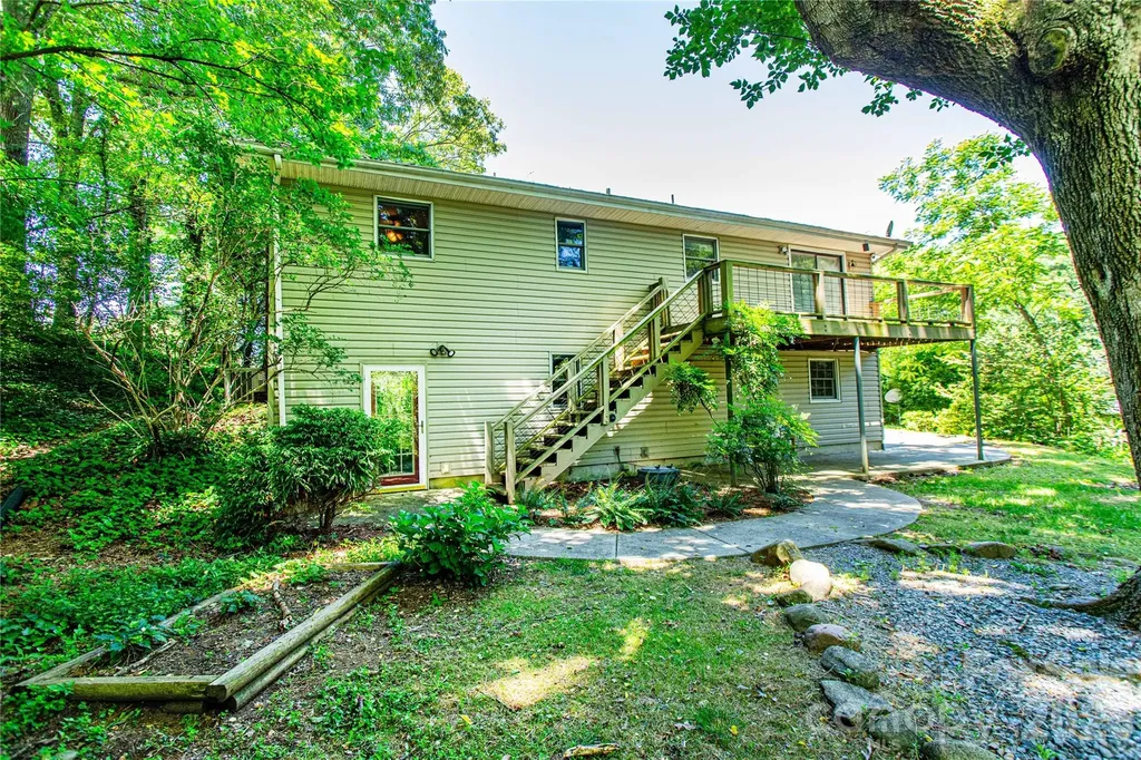 73 Cresent Drive Pisgah Forest NC 28768