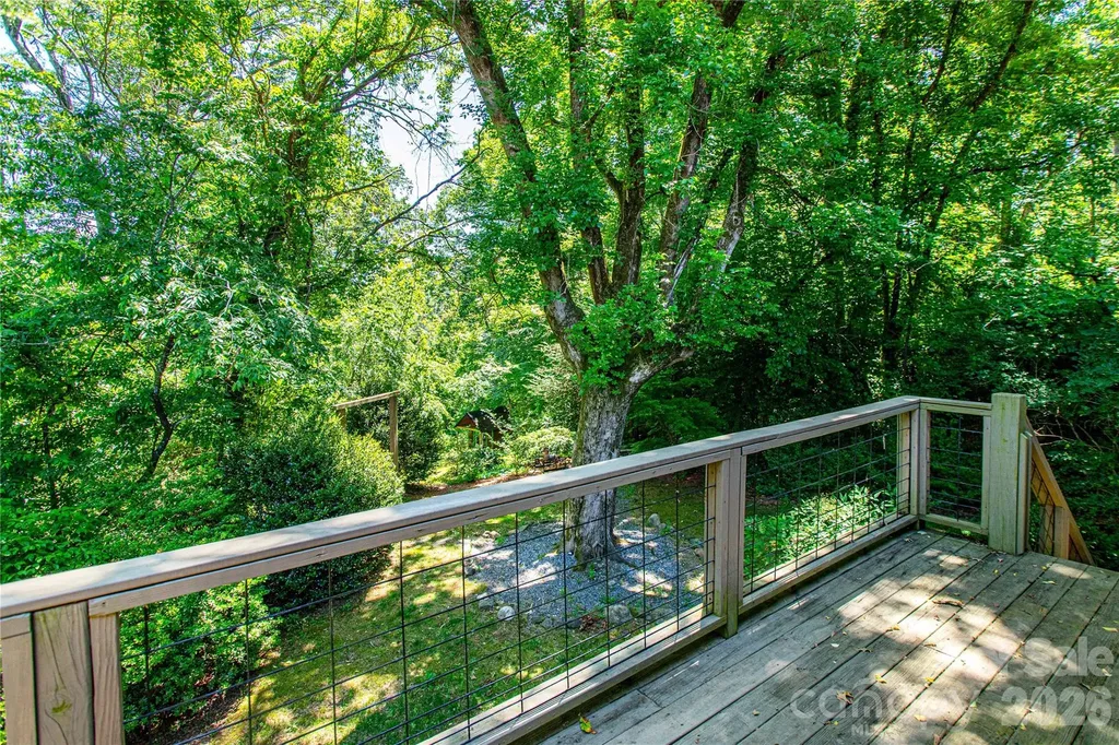 73 Cresent Drive Pisgah Forest NC 28768