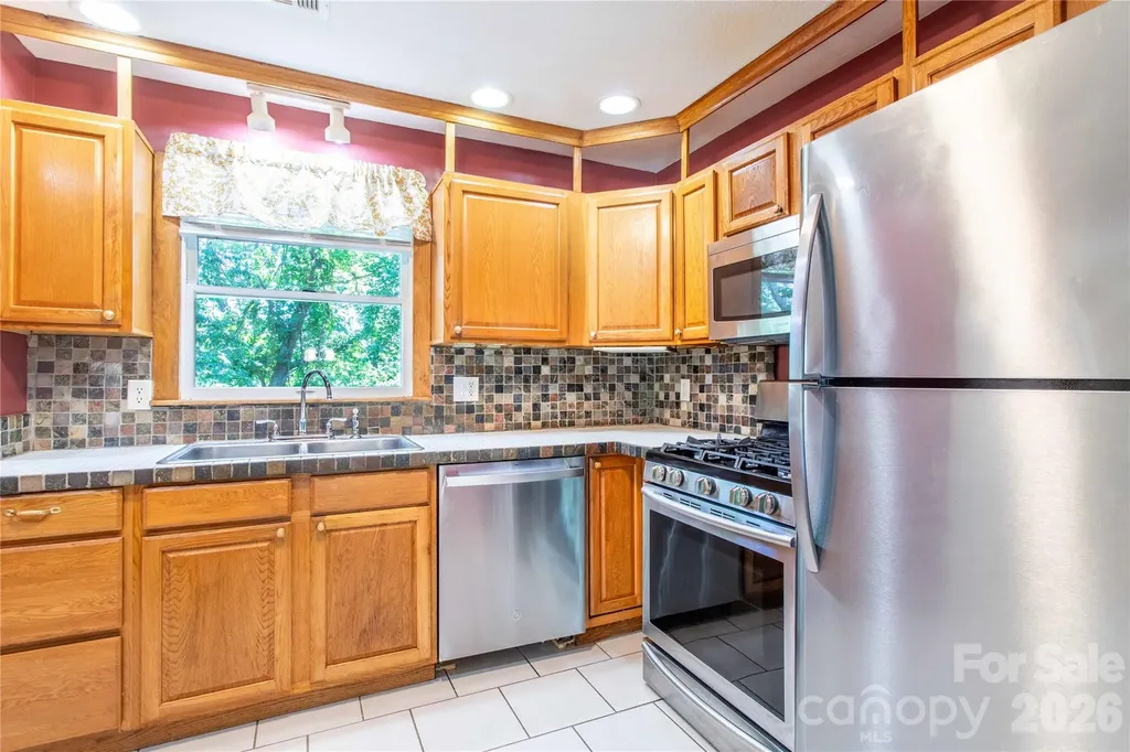 73 Cresent Drive Pisgah Forest NC 28768