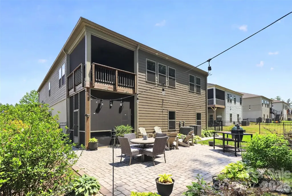 7614 Porrera Street Charlotte NC 28214