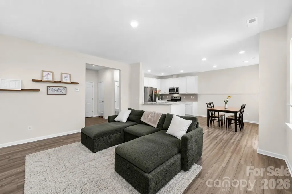 13016 Lannister Drive Charlotte NC 28278