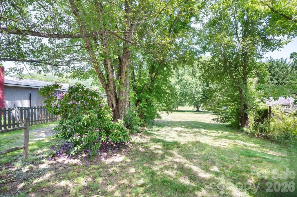 2802 Beaverdam Road Canton NC 28716
