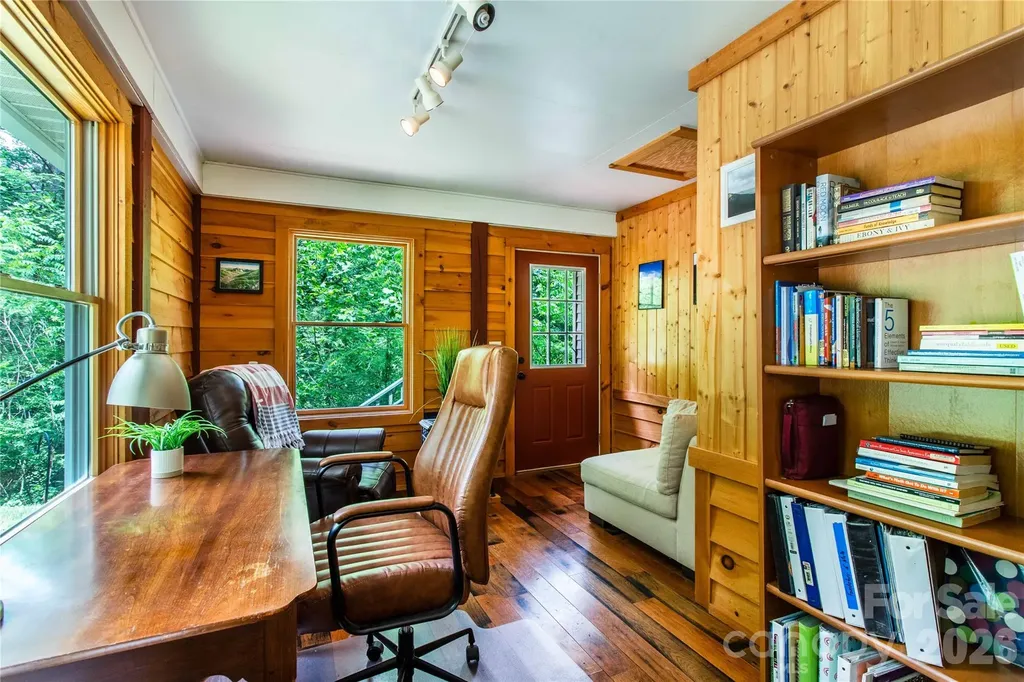 658 Tilley Creek Road Cullowhee NC 28723