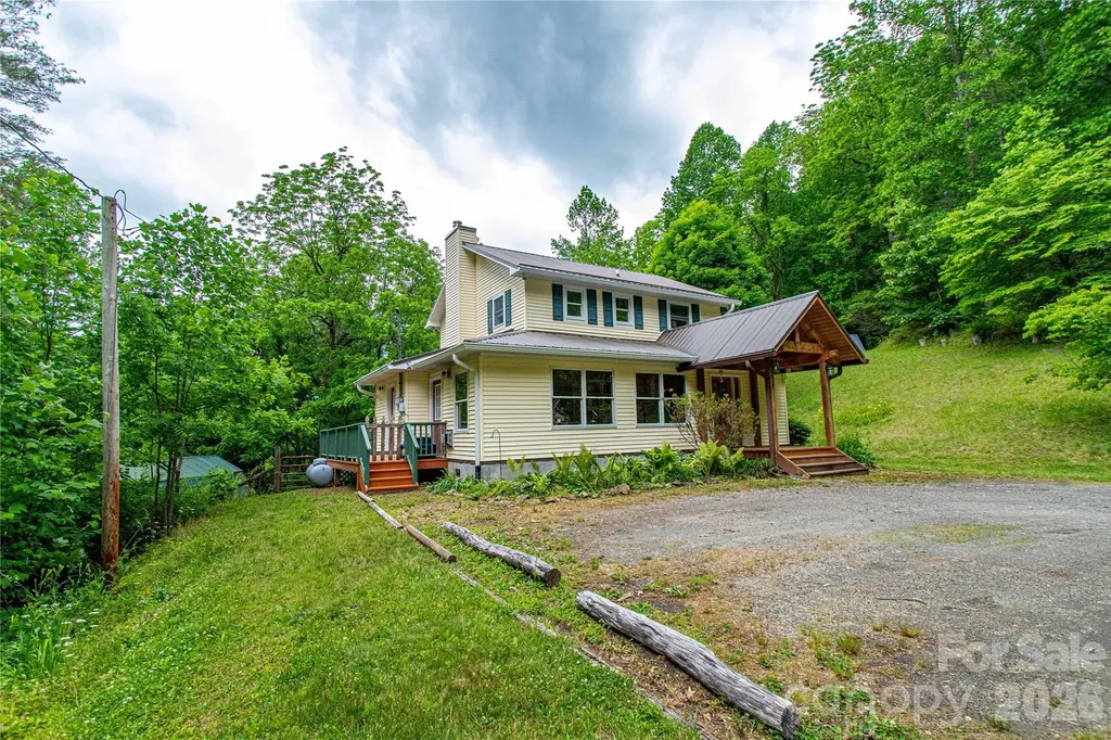 658 Tilley Creek Road Cullowhee NC 28723