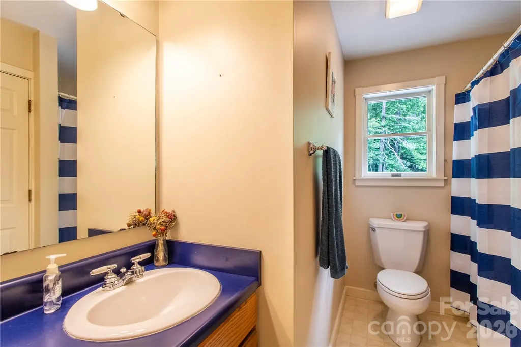 658 Tilley Creek Road Cullowhee NC 28723