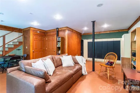 658 Tilley Creek Road Cullowhee NC 28723