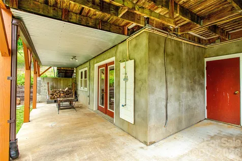 658 Tilley Creek Road Cullowhee NC 28723