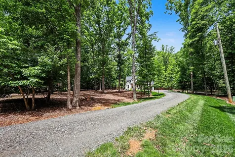 8208 New Town Road Waxhaw NC 28173