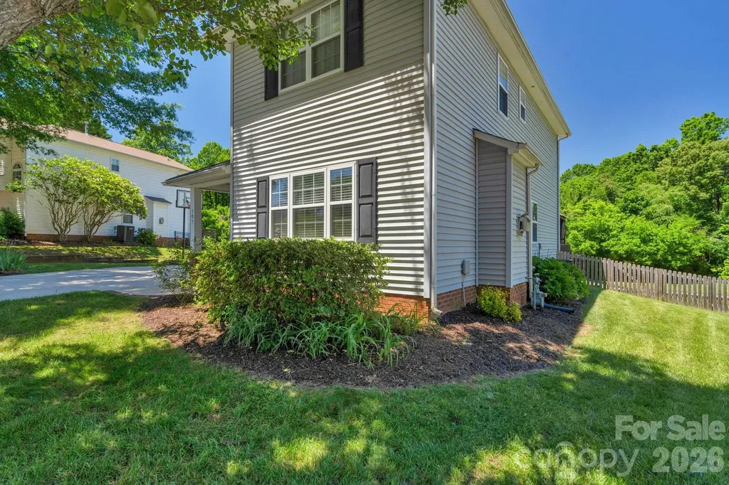 107 Howe Street Belmont NC 28012