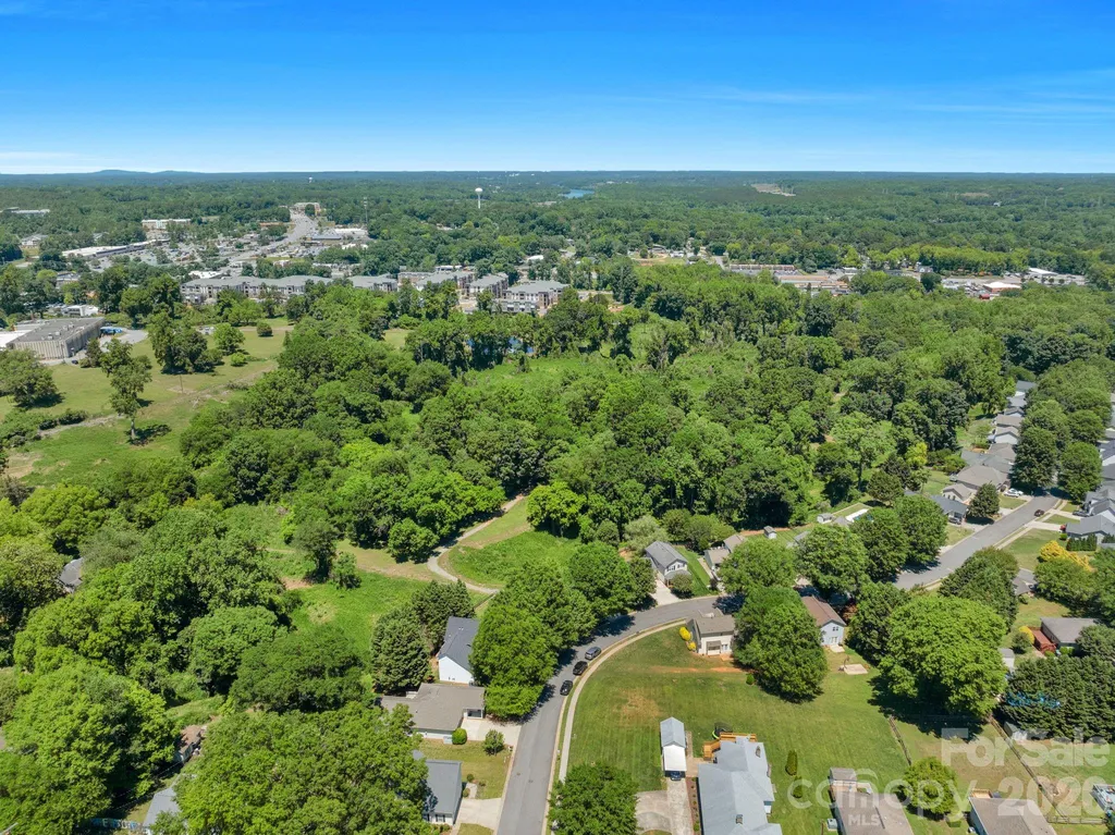 107 Howe Street Belmont NC 28012