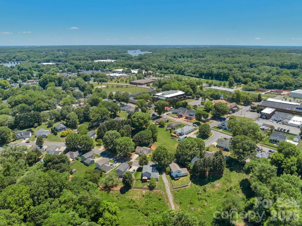 107 Howe Street Belmont NC 28012