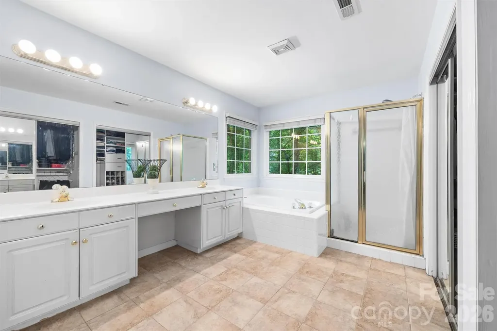 5501 Providence Glen Road Charlotte NC 28270