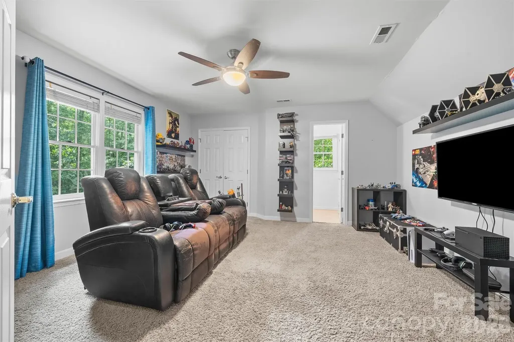 5501 Providence Glen Road Charlotte NC 28270