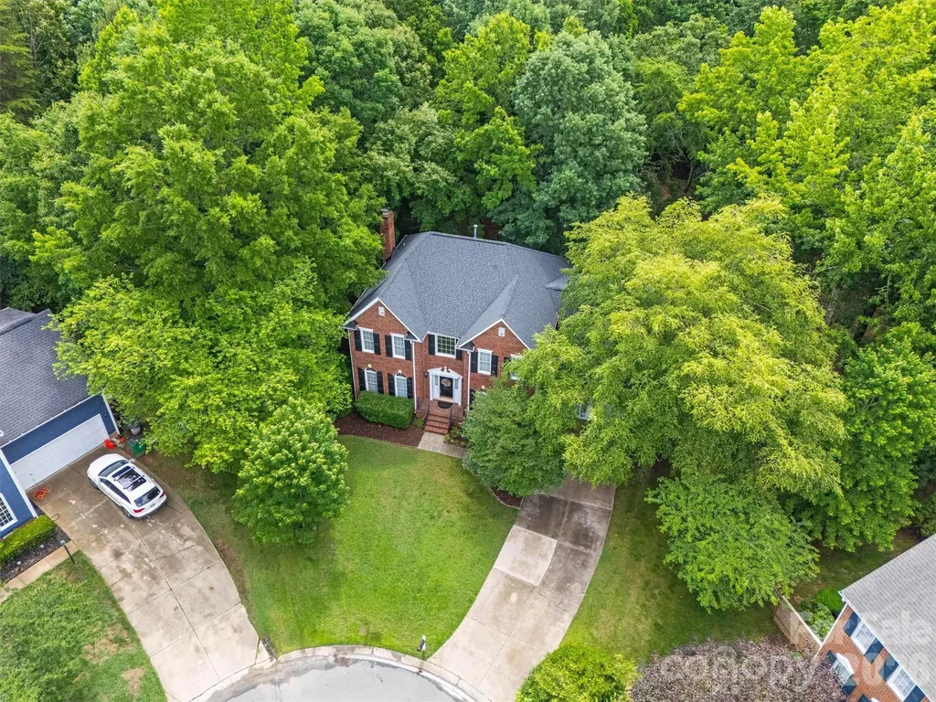 5501 Providence Glen Road Charlotte NC 28270