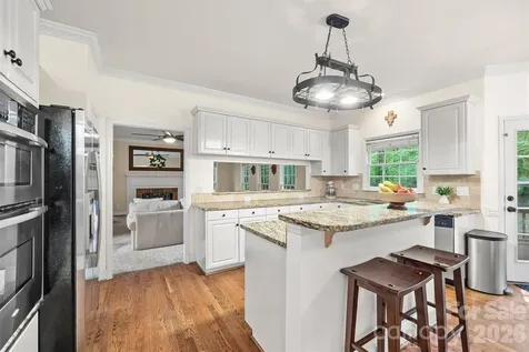 5501 Providence Glen Road Charlotte NC 28270