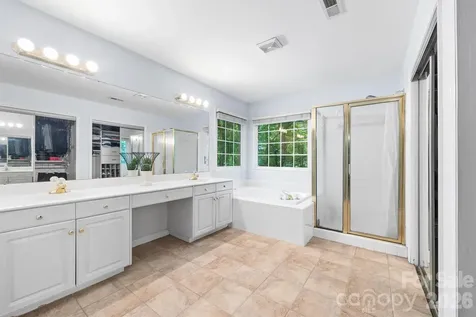 5501 Providence Glen Road Charlotte NC 28270