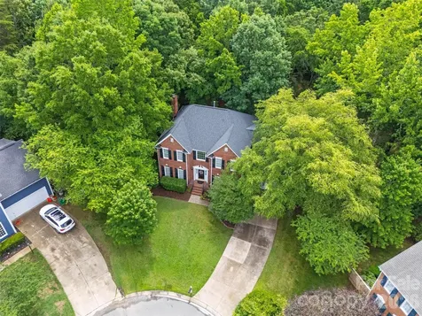 5501 Providence Glen Road Charlotte NC 28270