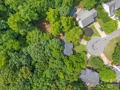 5501 Providence Glen Road Charlotte NC 28270
