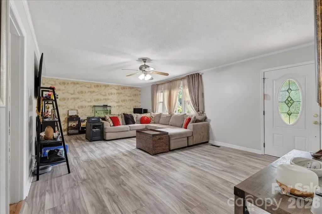 1303 Wildwood Drive Kannapolis NC 28081