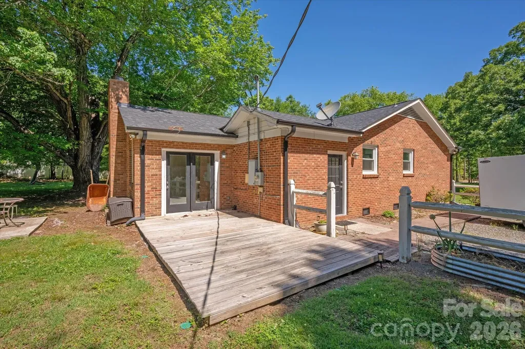 2645 Walker Road Matthews NC 28105