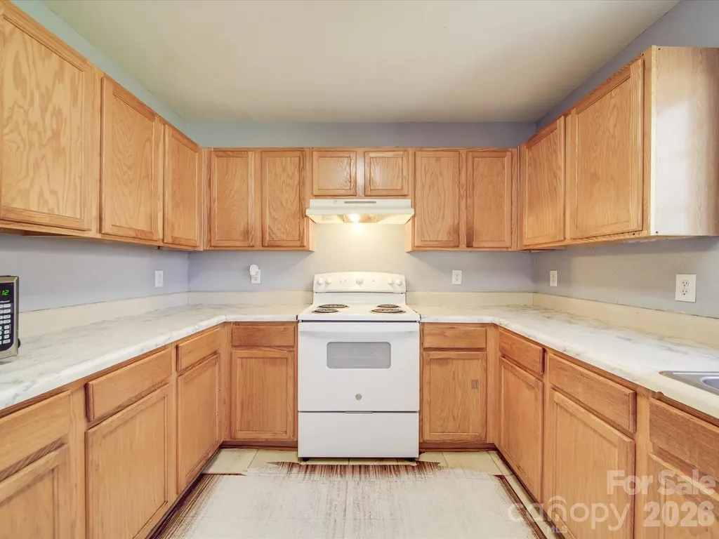 5414 Peachwood Drive Charlotte NC 28216